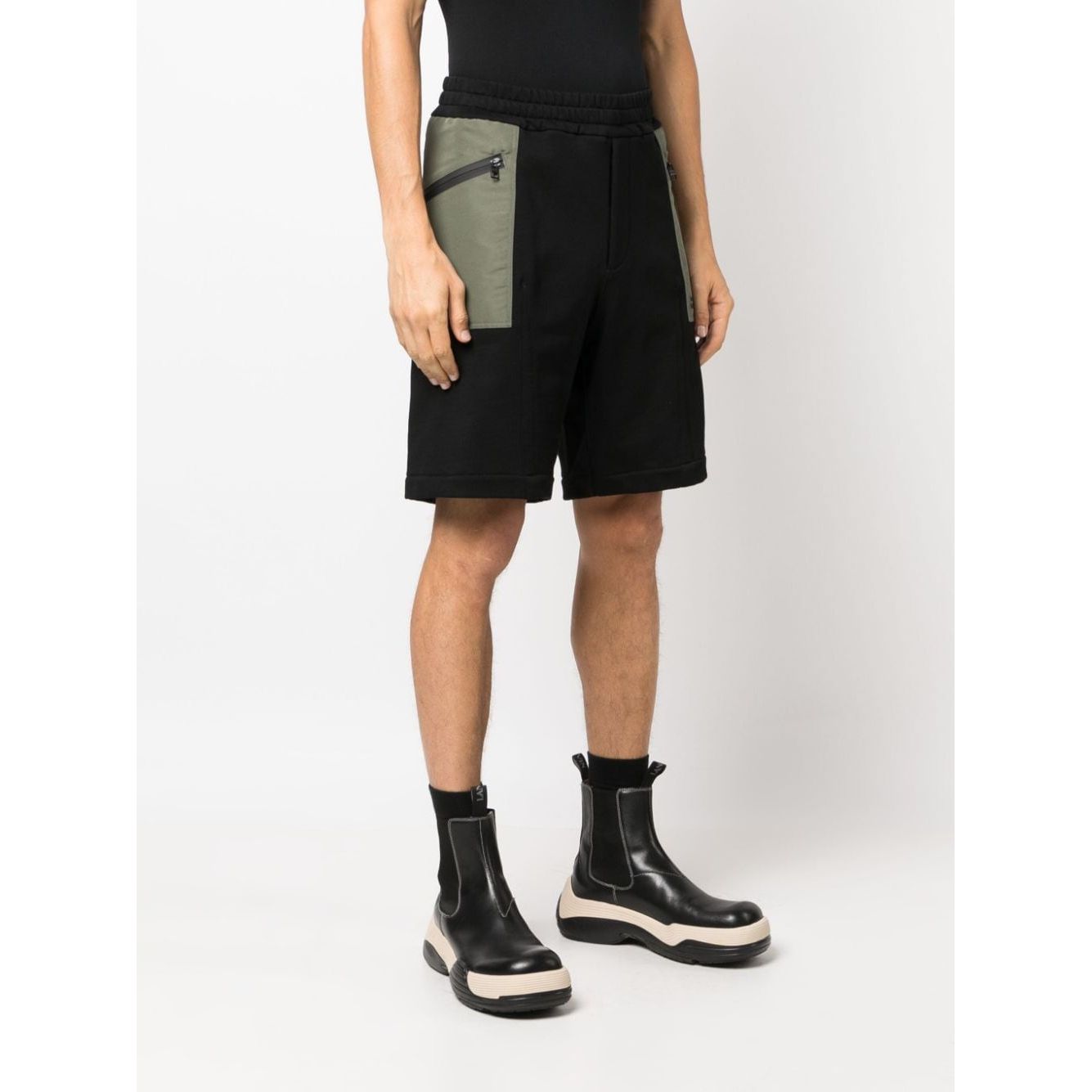Alexander McQueen two-tone Elasticated Track Shorts 754555QVX431000