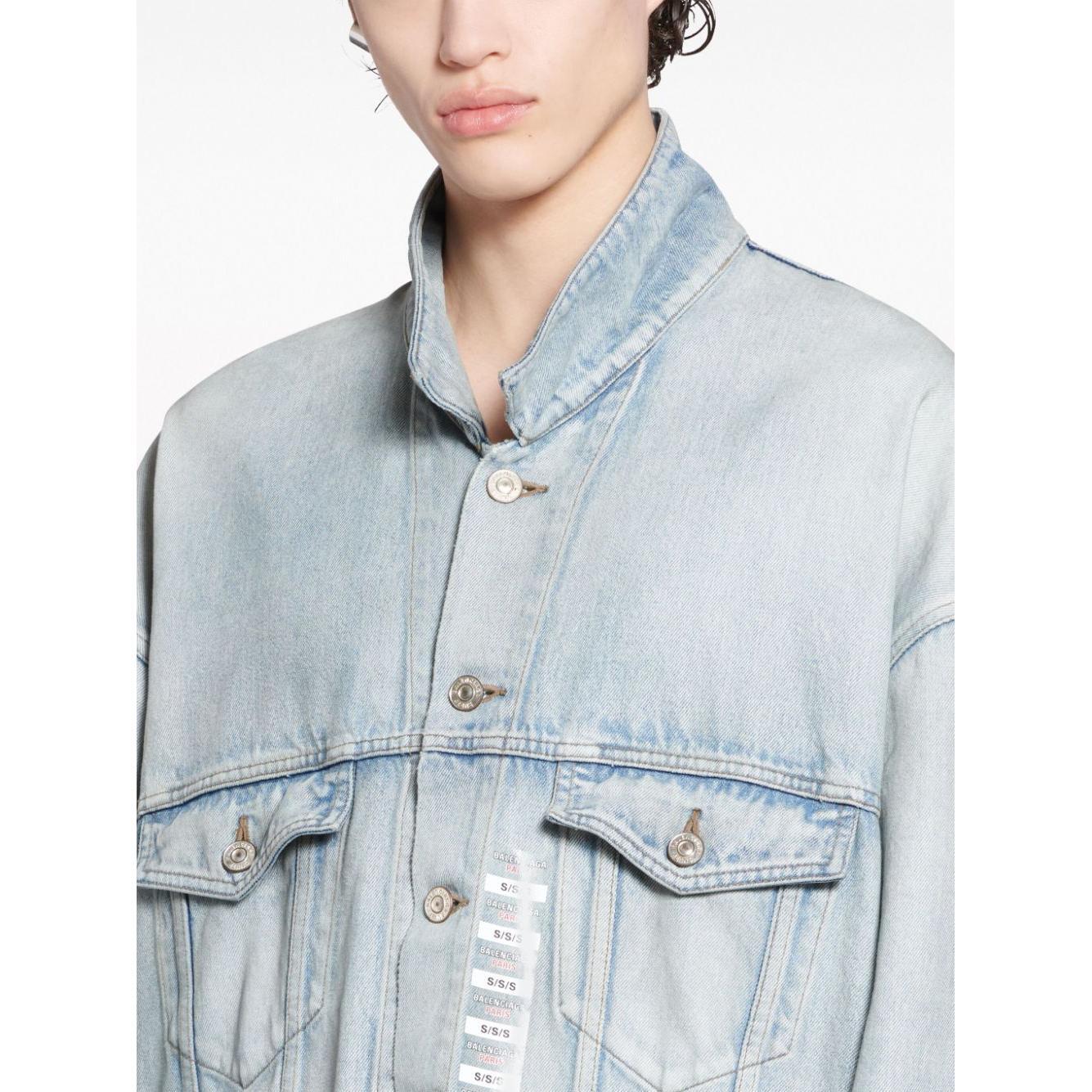 Balenciaga Denim jacket with flap pockets and drop shoulder 767947TDW144016
