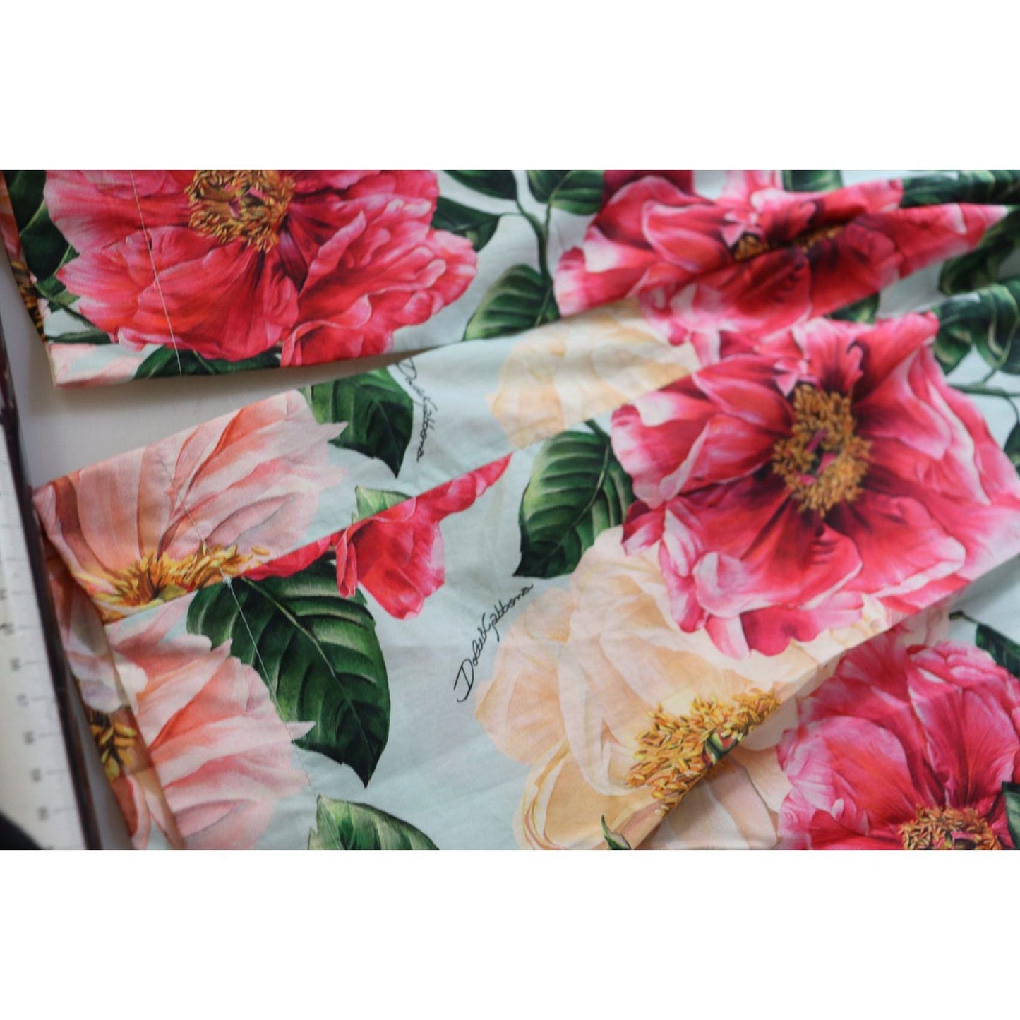 Dolce & Gabbana Multicolor Flora Printed High Waist Cropped Trouser Pants PAN73057 - 36