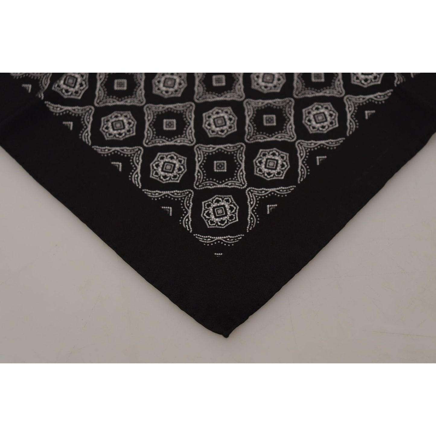 Dolce & Gabbana Black Geometric Patterned Square Handkerchief Scarf MS6260