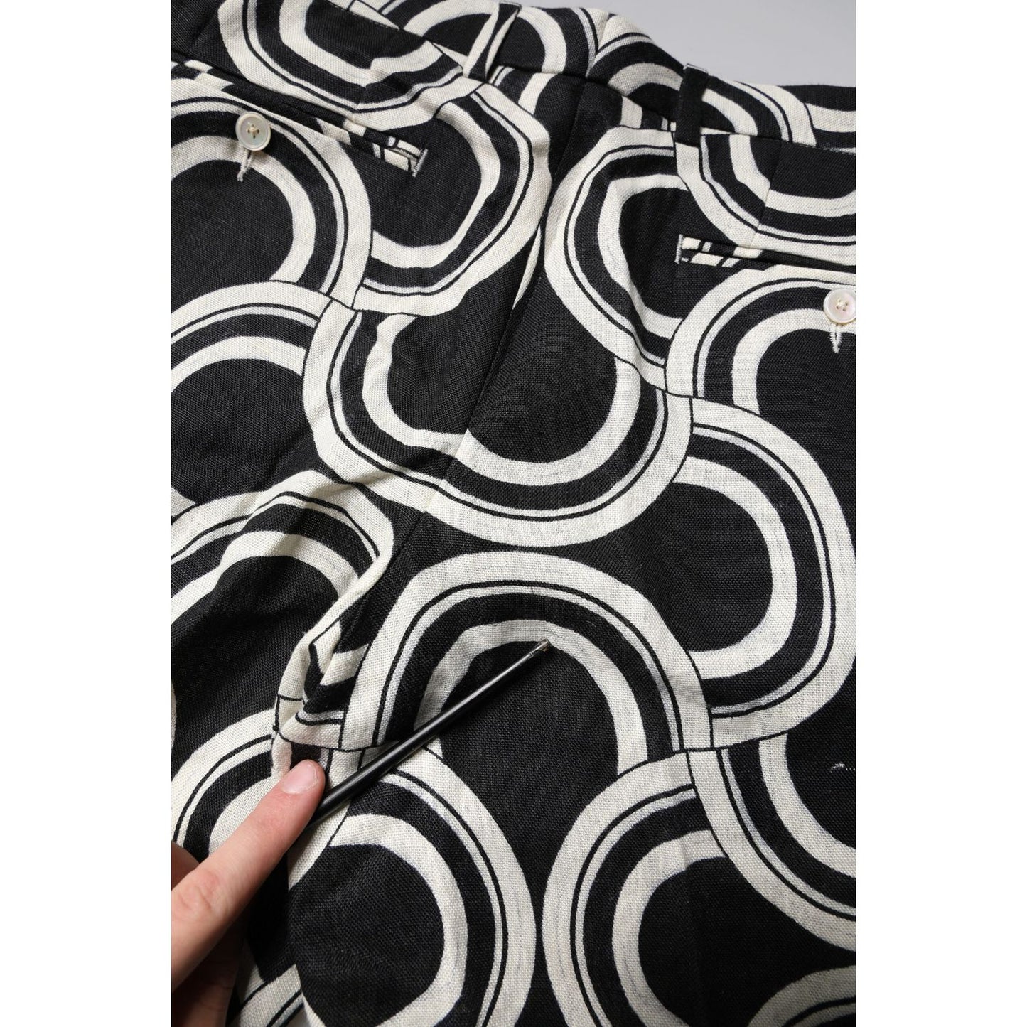 Dolce & Gabbana Black White Linen Bermuda Shorts PAN75724-48