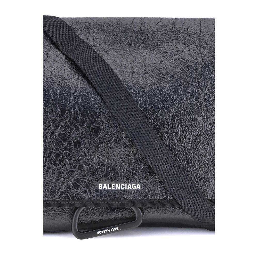 Balenciaga Explorer Shoulder Bag BA8348271VG7X1090BB