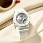 CASIO G-SHOCK Mod. OAK COMPACT SUNSET GLOW SERIE - WHITE GMA-P2100VA-7AER