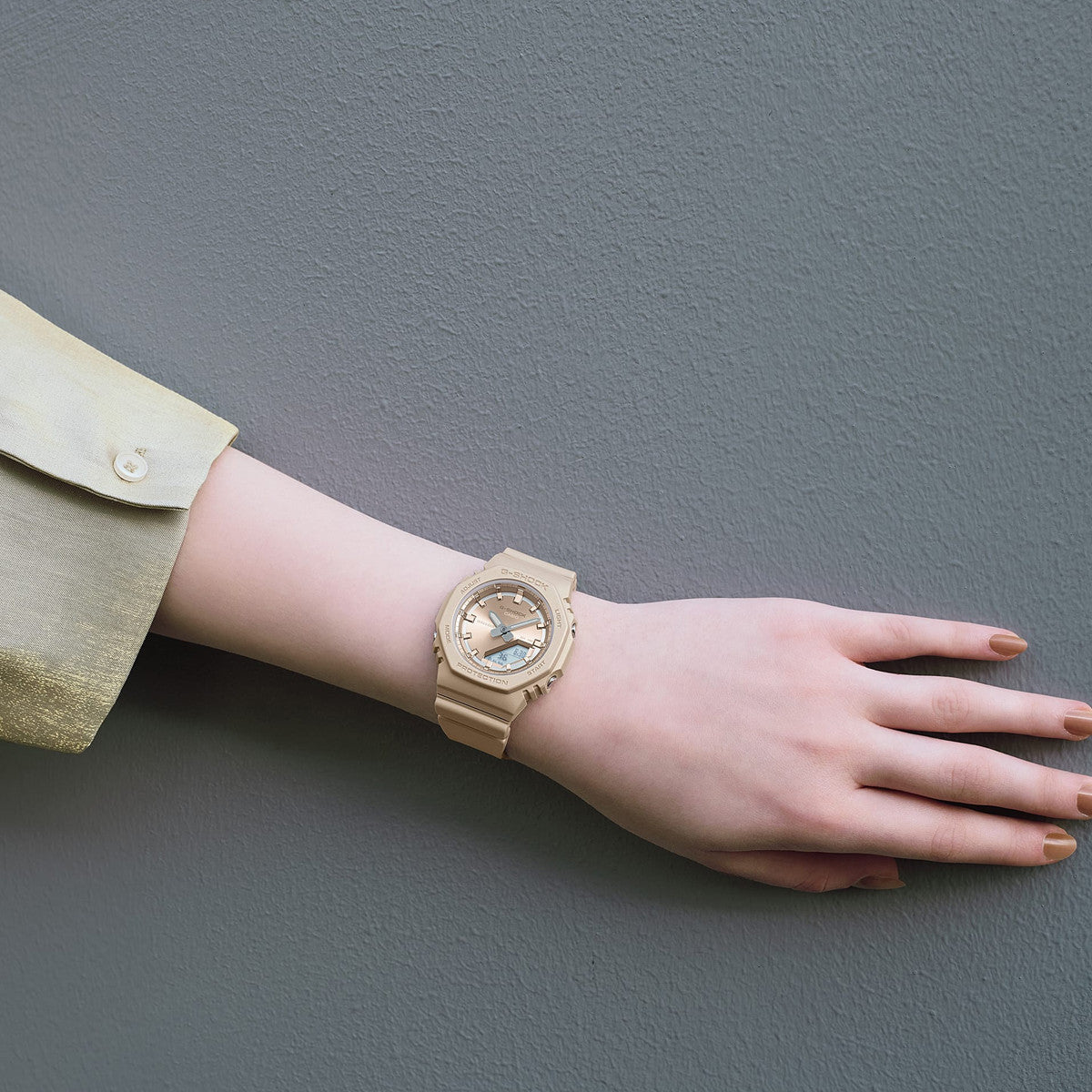 CASIO G-SHOCK Mod. OAK SILKY TEXTURE SERIE - SAND GMA-P2100ST-9AER