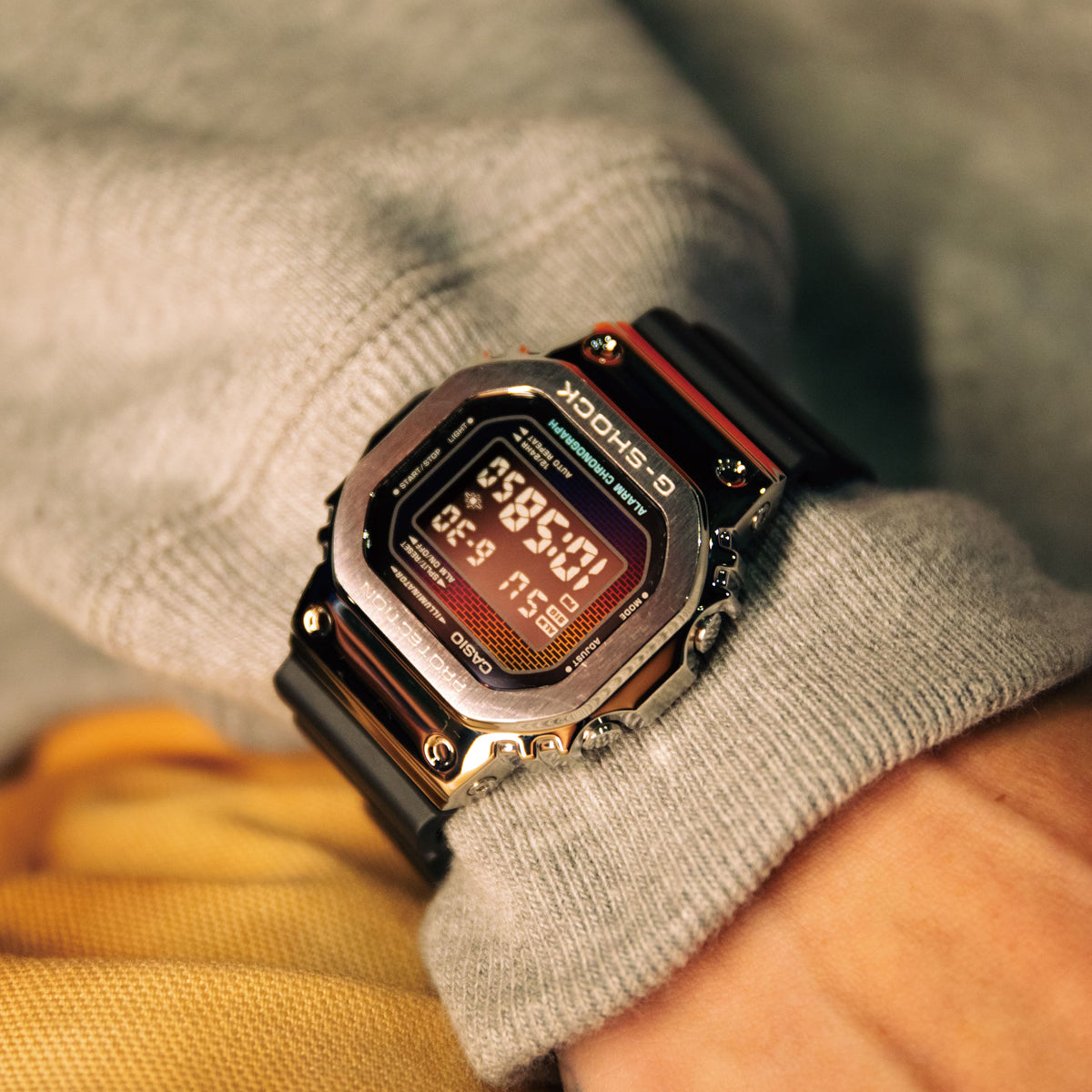 CASIO G-SHOCK Mod. THE ORIGIN METAL COVERED - RAINBOW BRICK WALL SERIE GM-5600RW-1ER