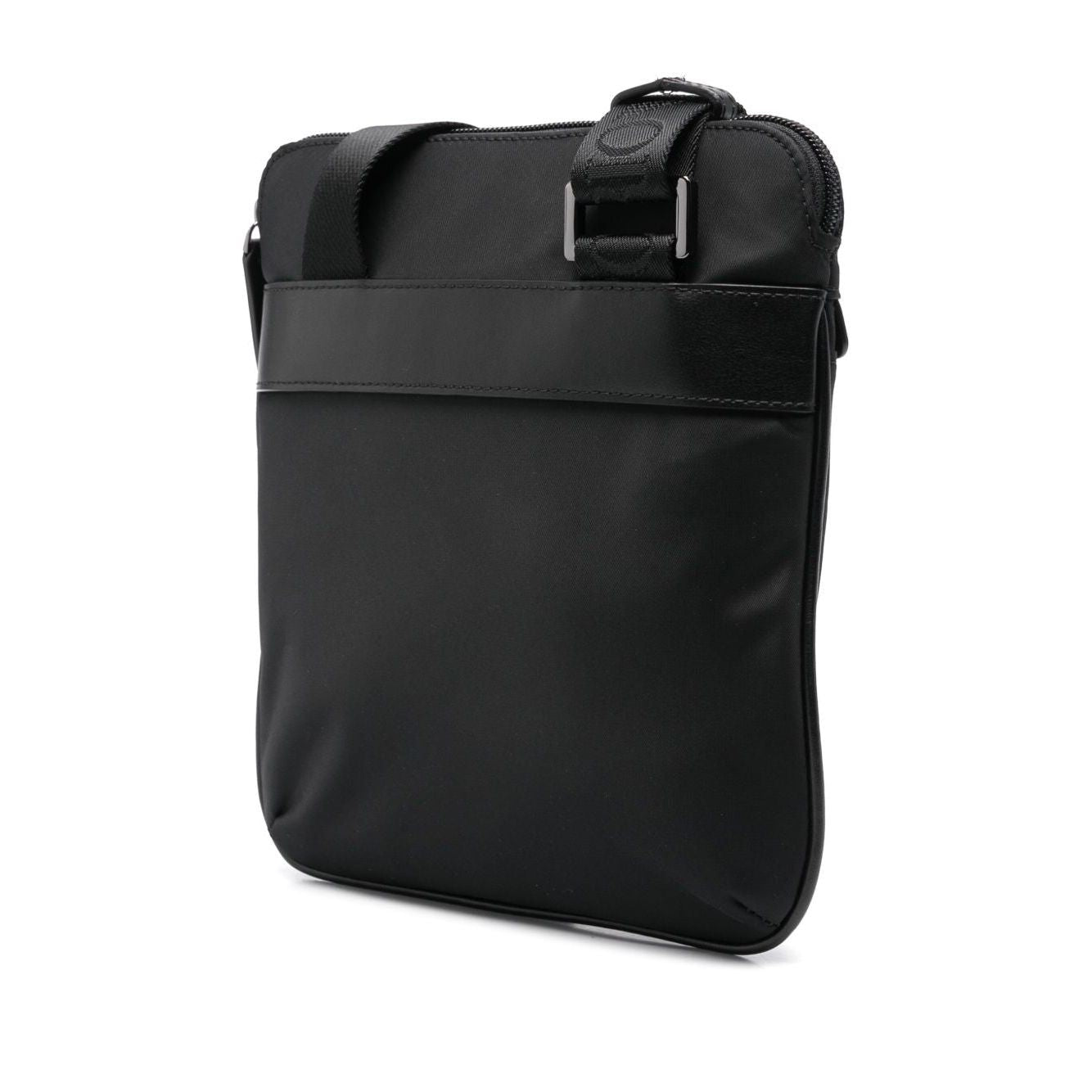 Front view with bag zipped and handles upright.