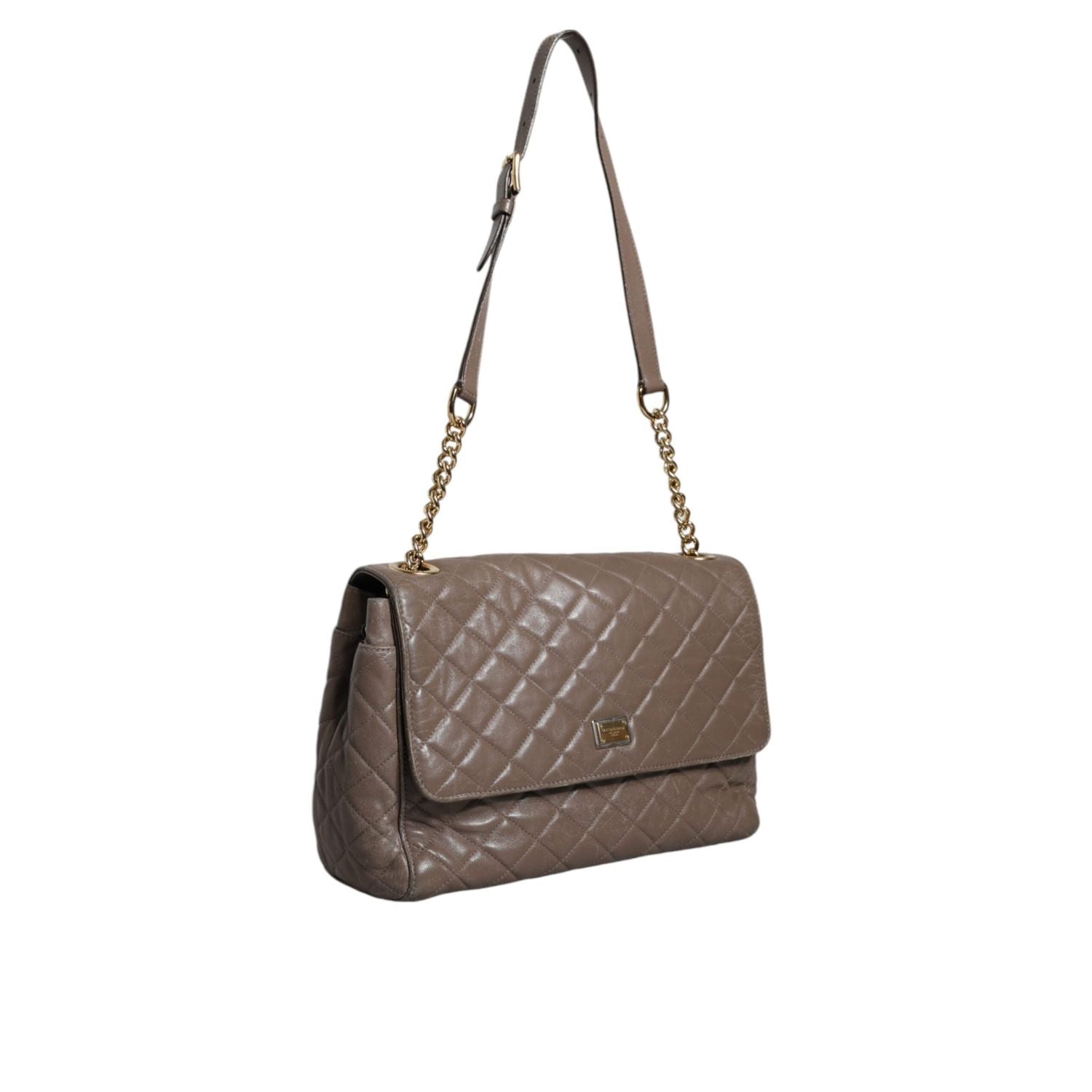 Front view with bag zipped and handles upright.