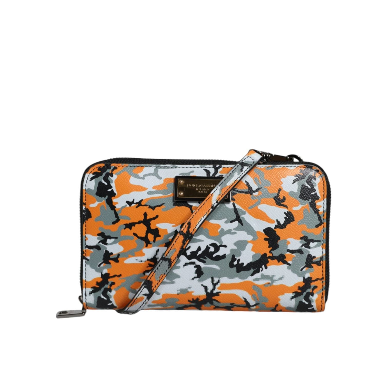 Front view with bag zipped and handles upright.