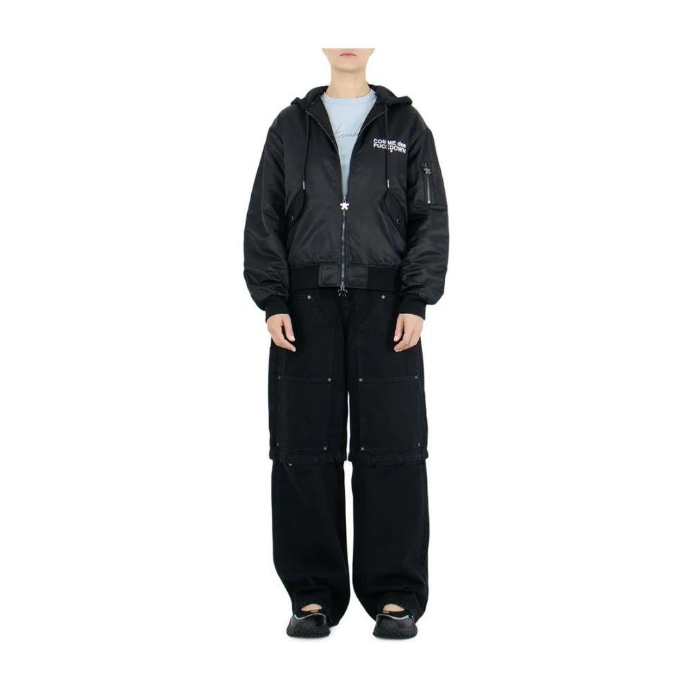 Front view with bag zipped and handles upright.