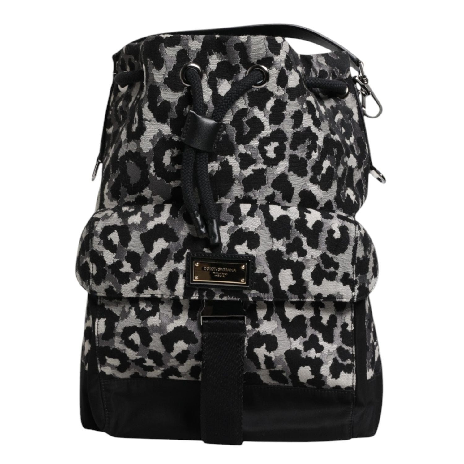 Front view with bag zipped and handles upright.