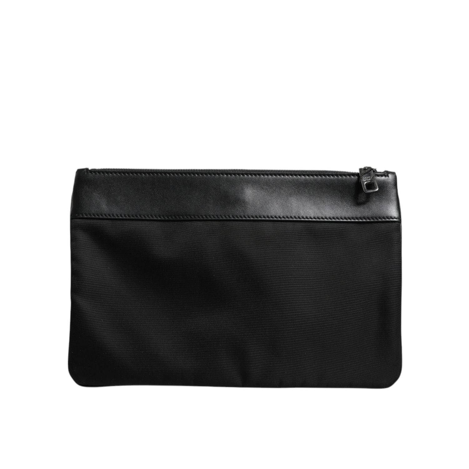 Front view with bag zipped and handles upright.