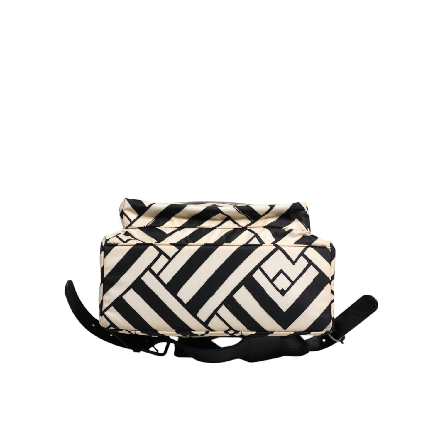 Front view with bag zipped and handles upright.