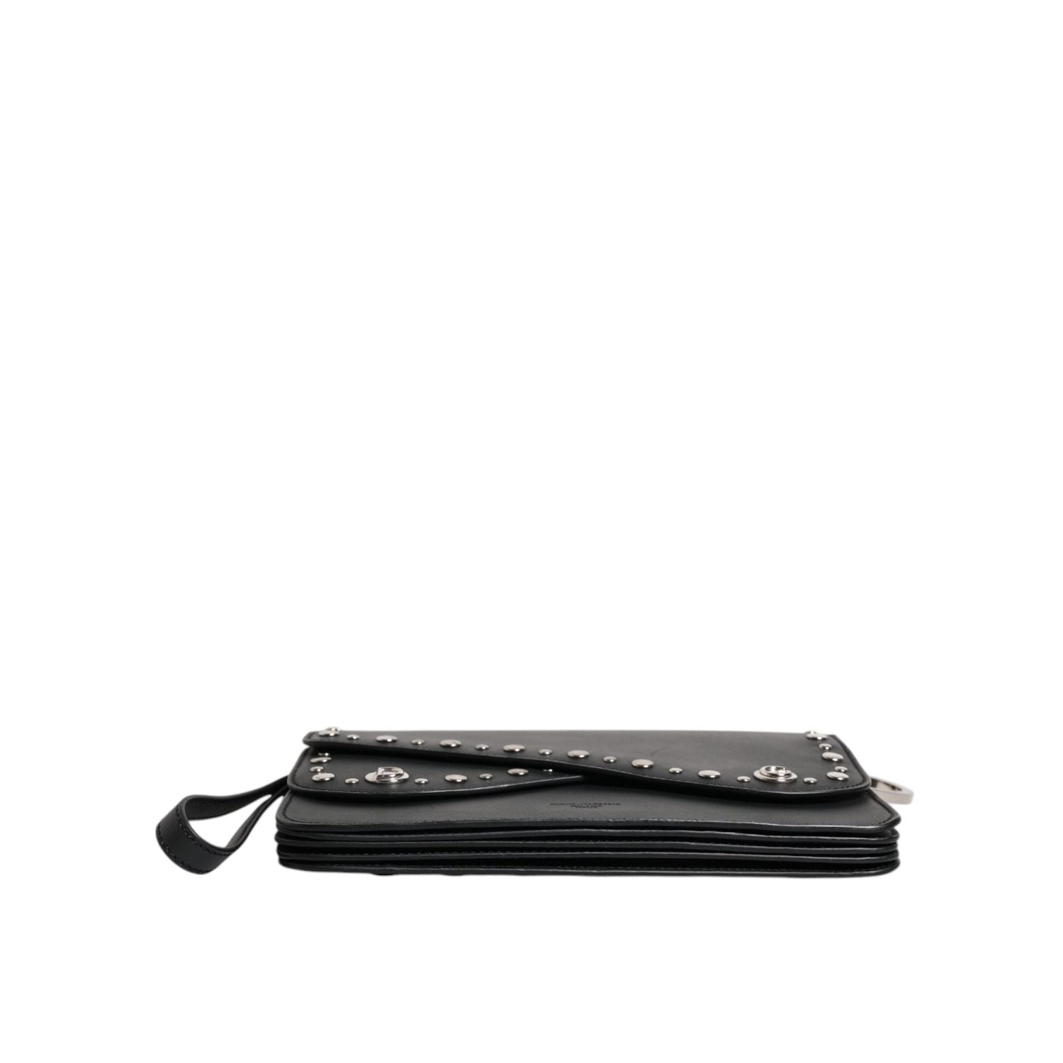 Front view with bag zipped and handles upright.