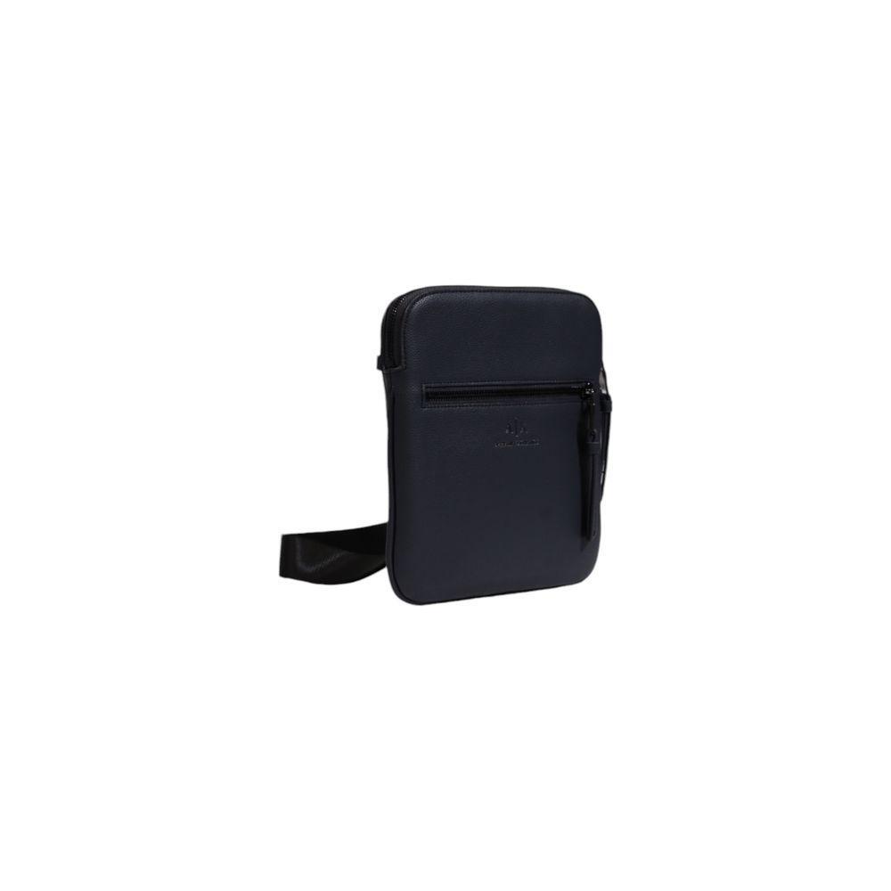 Front view with bag zipped and handles upright.