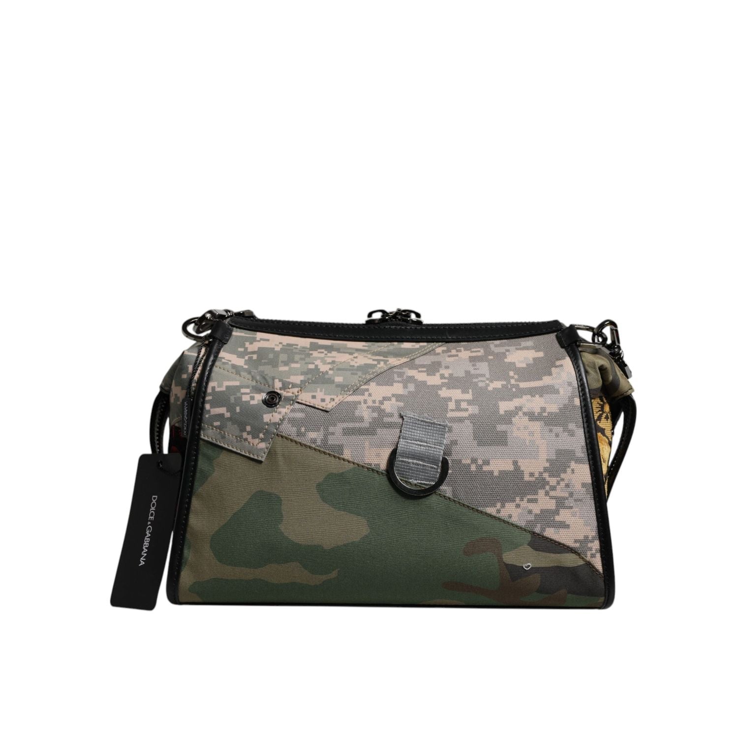 Front view with bag zipped and handles upright.