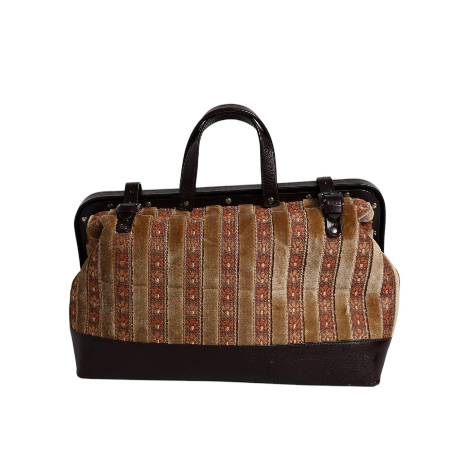 Front view with bag zipped and handles upright.