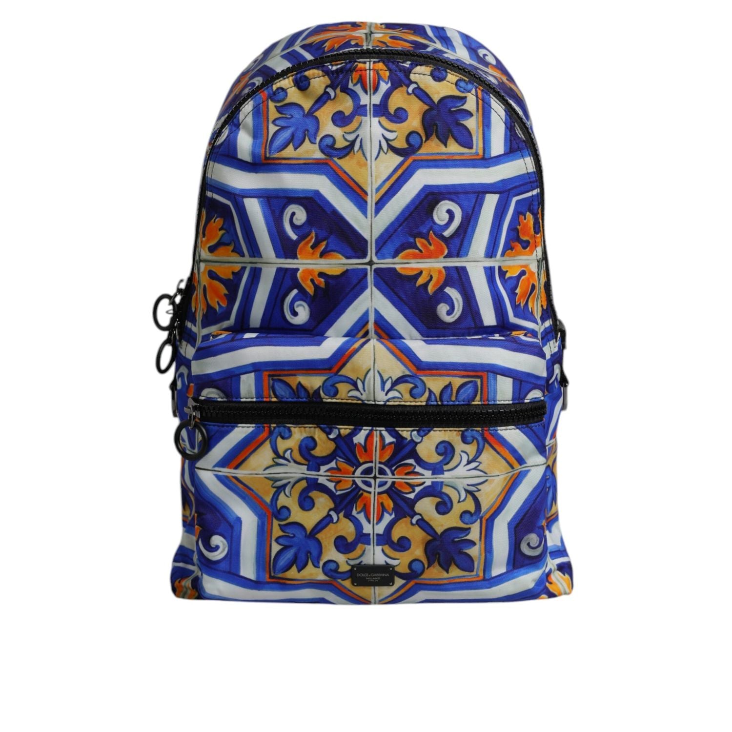 Front view with bag zipped and handles upright.