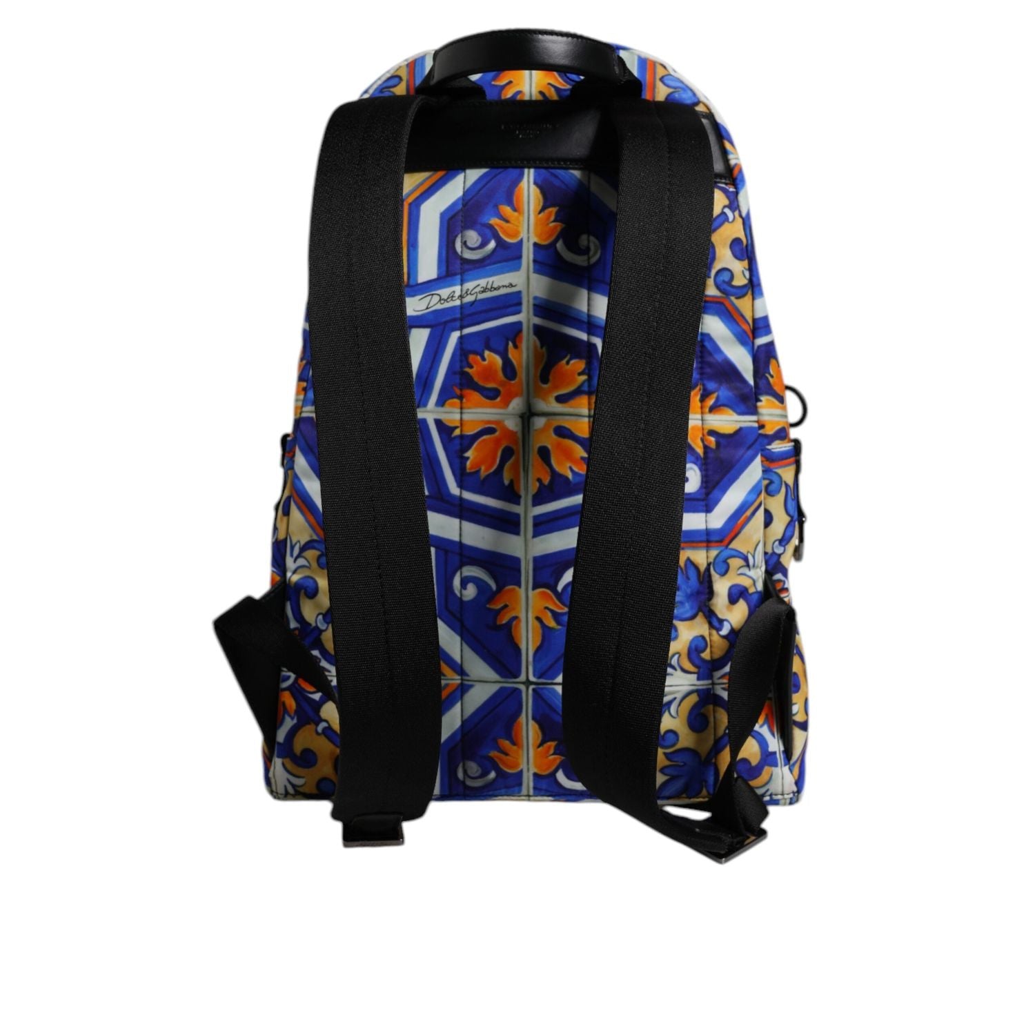 Front view with bag zipped and handles upright.