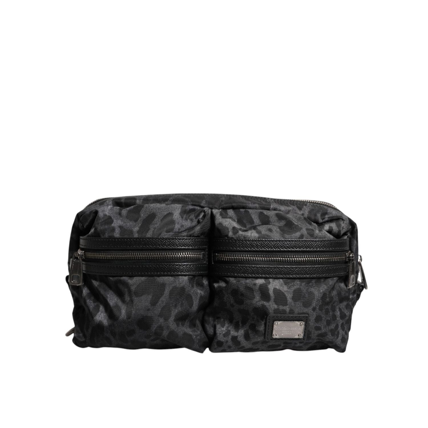 Front view with bag zipped and handles upright.