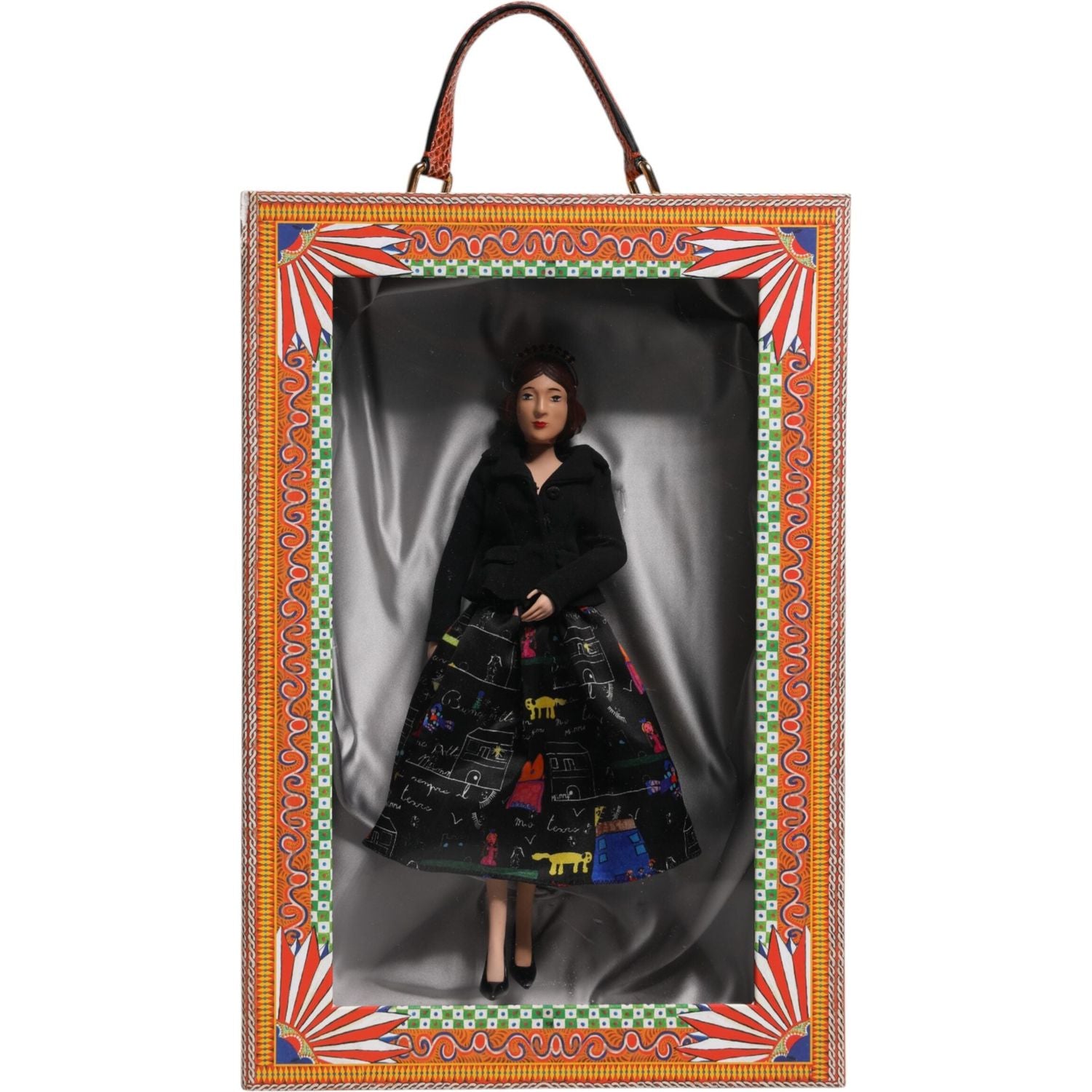 Front view with bag zipped and handles upright.