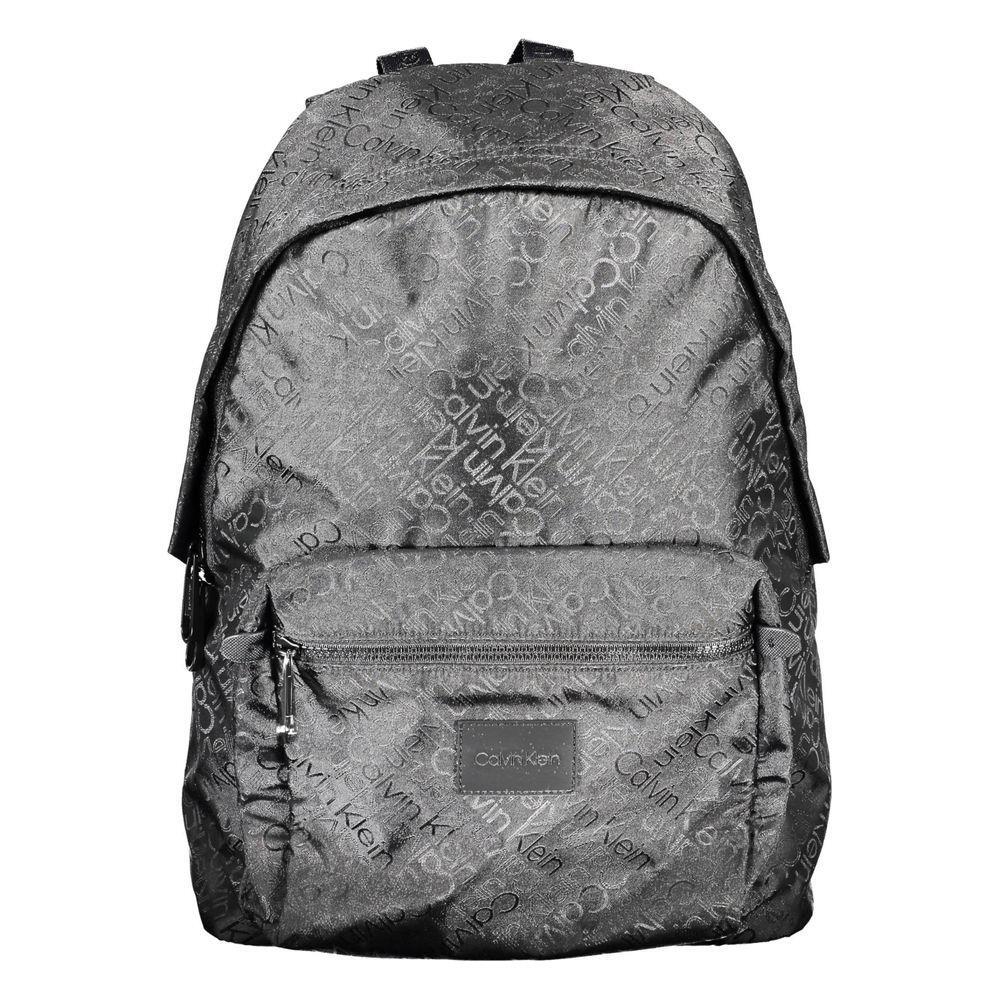 Front view with bag zipped and handles upright.