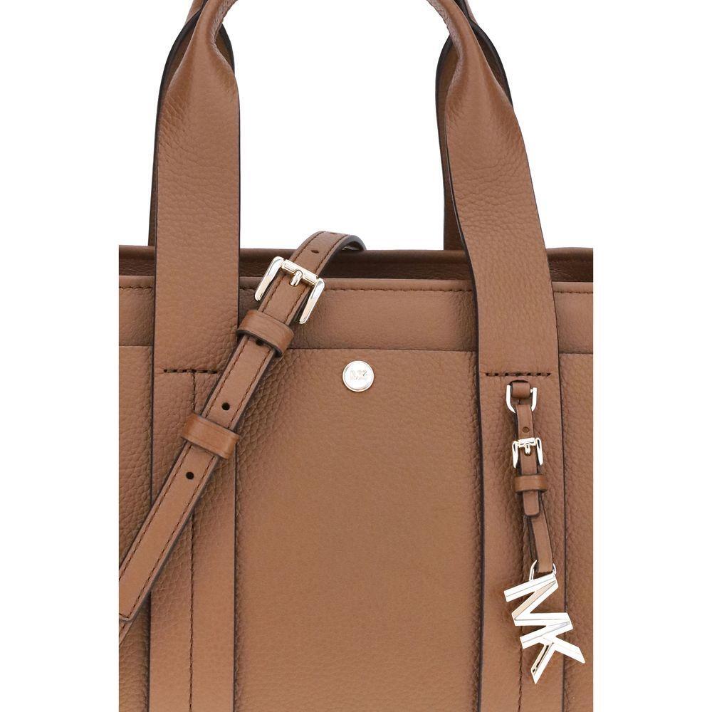 Front view with bag zipped and handles upright.