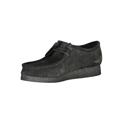 Clarks Black Leather Men Sneaker with suede finish and removable footbed for comfort
