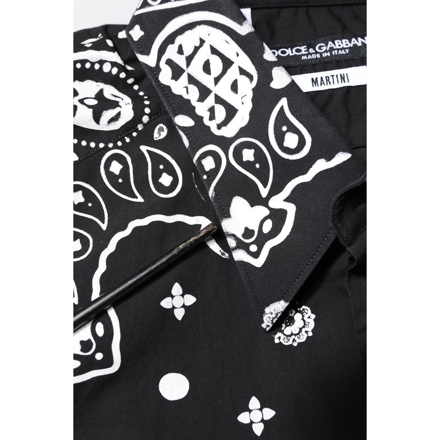 Dolce & Gabbana Black White Bandana MARTINI Casual Shirt detail with logo and intricate black and white design pattern, 100% cotton.