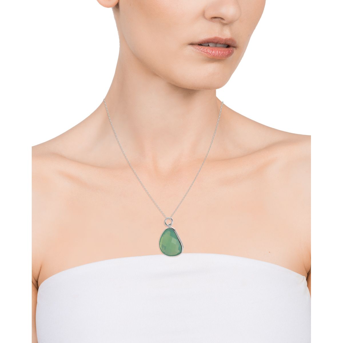 Woman wearing VICEROY JEWELS Mod. 15108C000-38 silver necklace with green pendant, quartz analog, in official packaging.